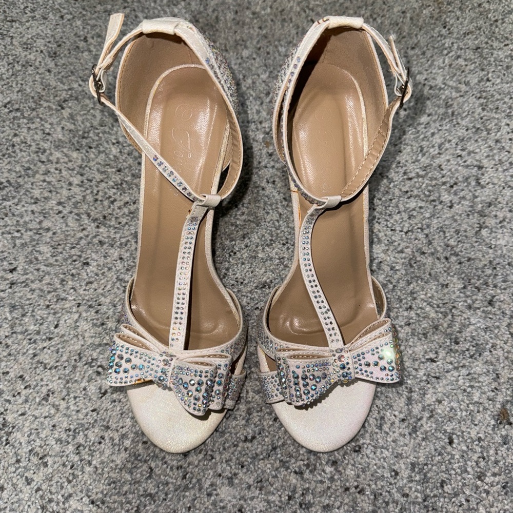 Forever Alina 64 Beige Cream Rhinestone High Heel Shoes. Only worn once! Size 7.